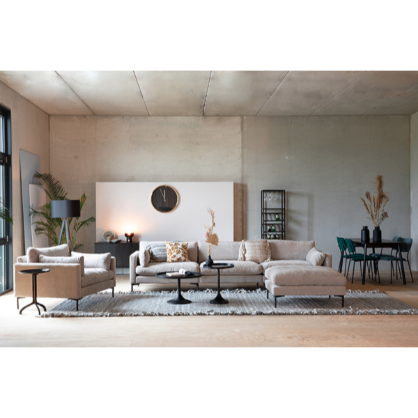 white-3200171_3-600x397