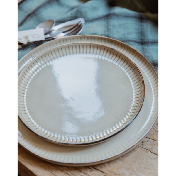 white-assiette-a-αγδσαγδαγen-gres-henri-