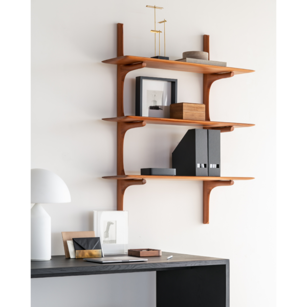 white-29778_Mahogany_PI_wall_shelf_3shelves_50008_Oak_U_black_desk_1_WEB