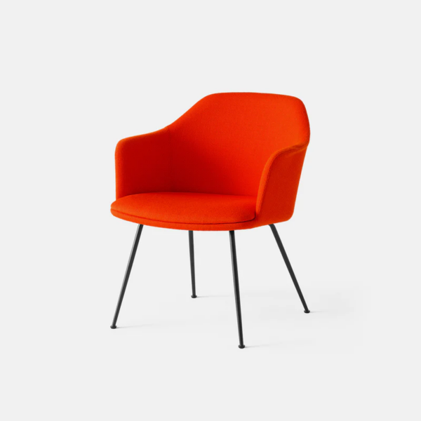white-Monologue-London-AndTradition-2022-Rely-HW104-Vidar-542-w-Black-base_800x