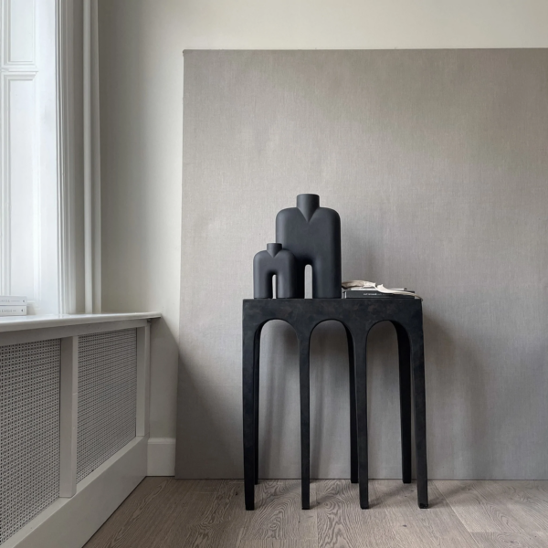 white-oj6fmriycasztdyfxf0h_2048x