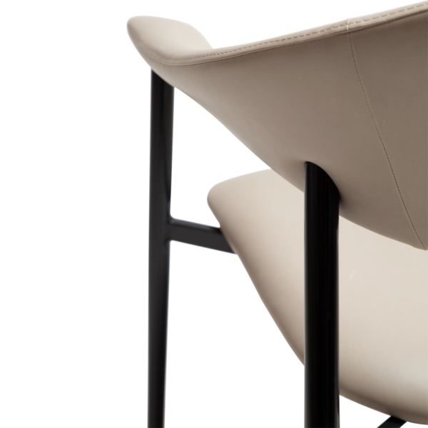 white-rover-lounge-chair-cashmere-art-leather-with-black-metal-legs-700370102-06-detail1