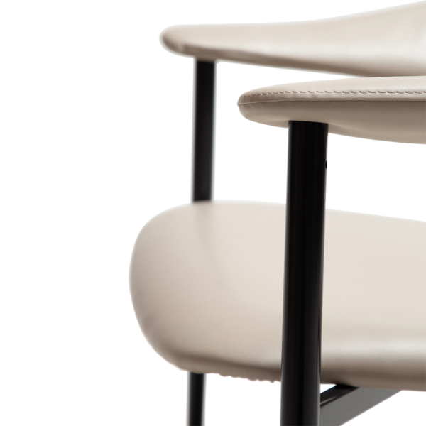 white-rover-lounge-chair-cashmere-art-leather-with-black-metal-legs-700370102-08-detail3