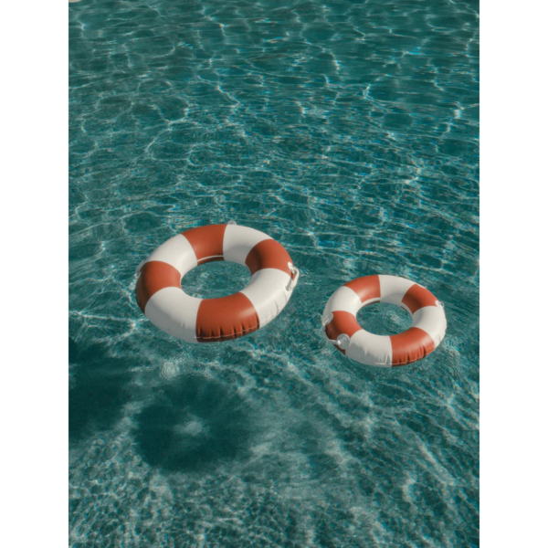 white-pool-ring-sirenuse-4_fd6ebdae-0c71-475e-98f5-a8d6b1599862_600x