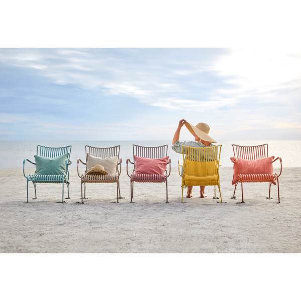 white-221004_33_1500x1024