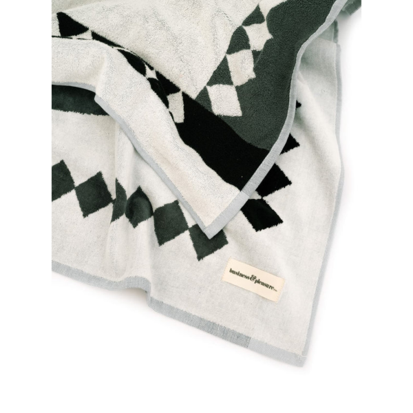 white-towel-diamond-green-3_600x
