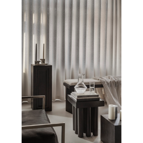 white-nlivuonzmsmqyr7ux5vc_2048x