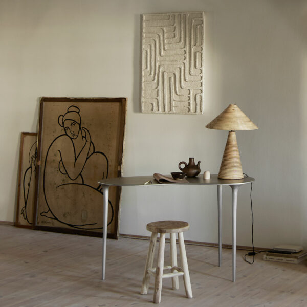 tinekhome_home_06_DUNEDESK_RAW_JATISTOOL-NATURE_MACHE100-CREAM