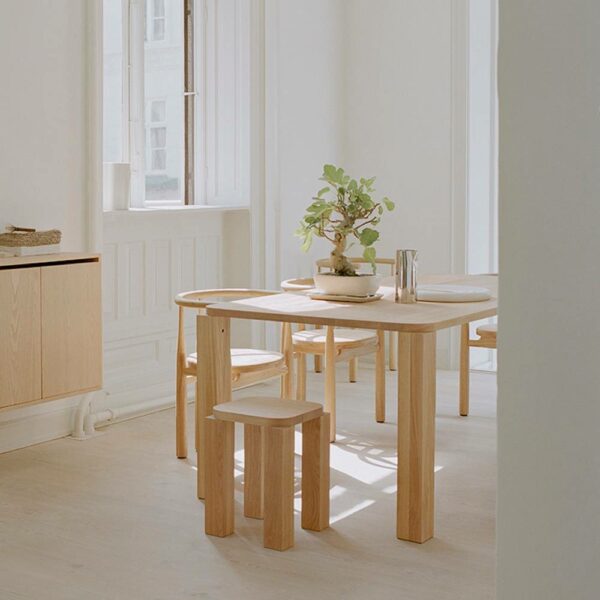 Atlas Dining Table - Oak, 250x95xH74