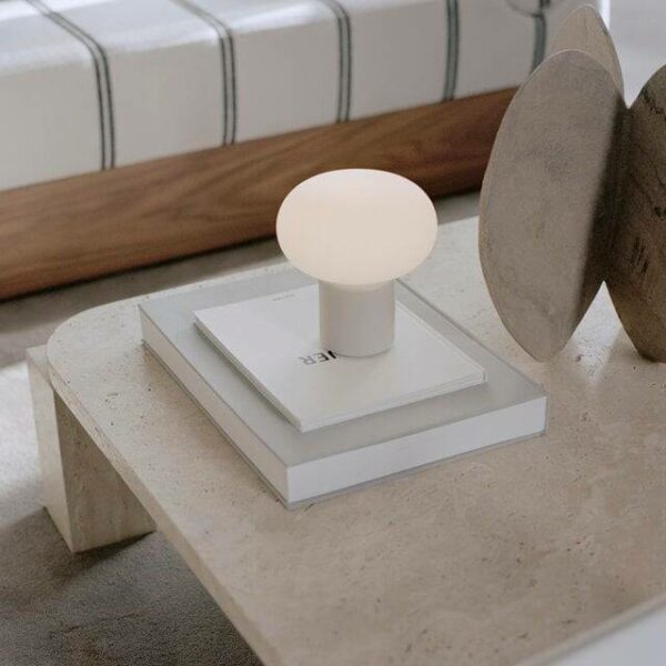 Karl-Johan Table Lamp – Light Grey, 16xH18