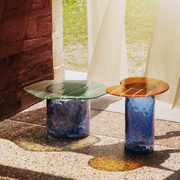 Τραπέζι Σαλονιού Striche, Πορτοκαλί/Διαφανή, Πράσινο/Μπλε, 55x53,5xH31