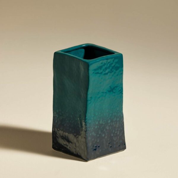 Nomad Noisette Vase - Emerald, 9.5x11xH21