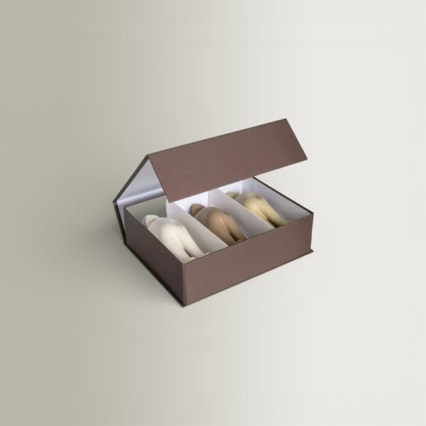 The Visitor Mini Giftbox 3 - Set of 3 Figurines, 7x6.5xH18.5